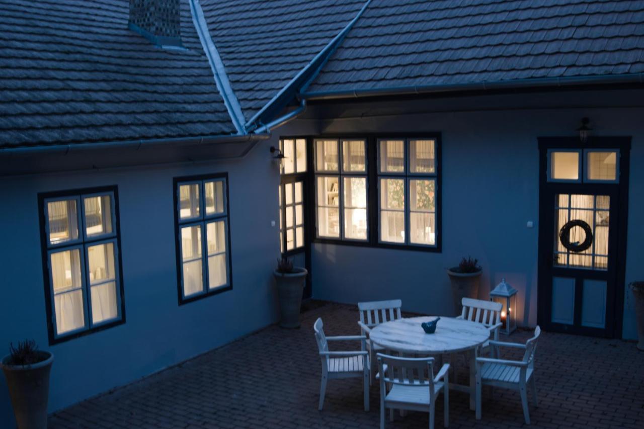 Ister Guesthouse Έστεργκομ Εξωτερικό φωτογραφία